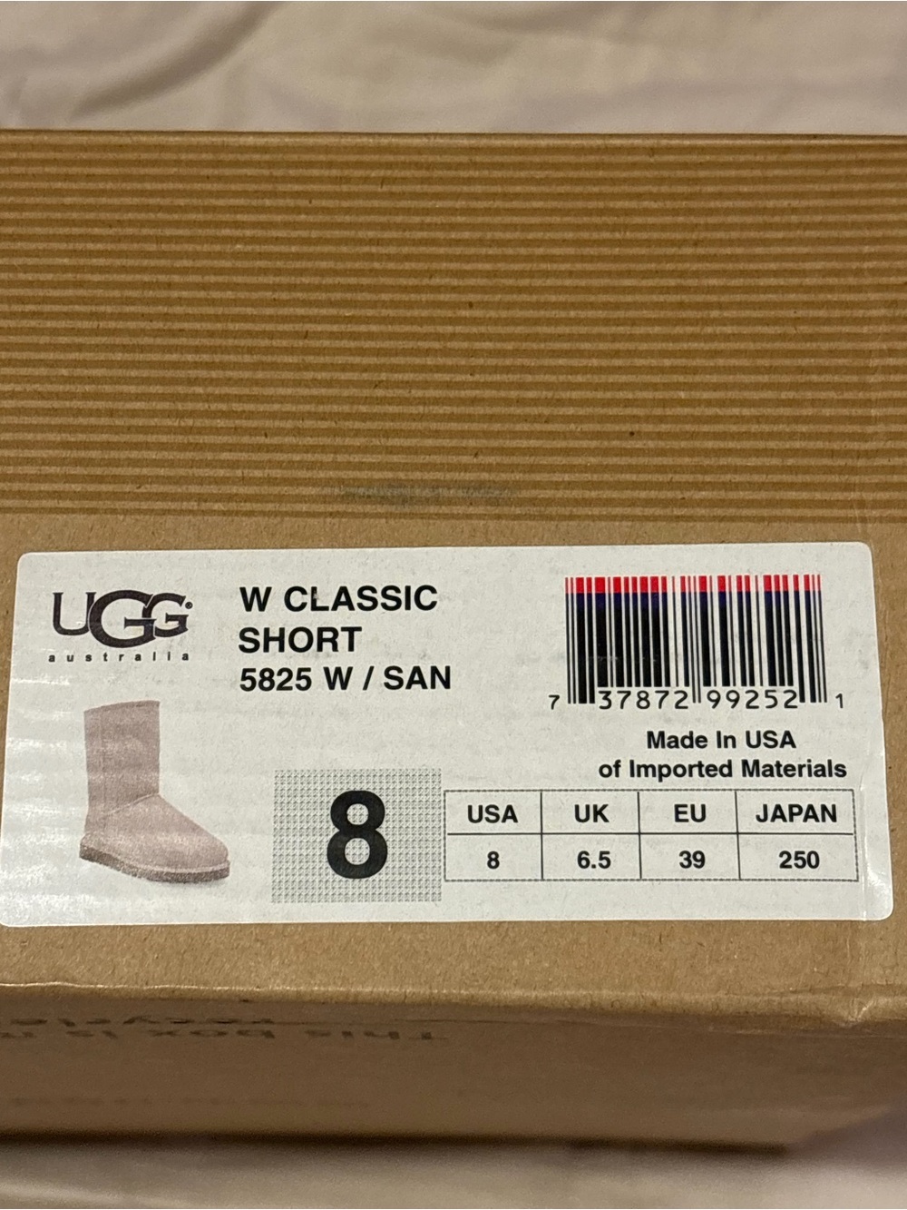 UGG W Classic Short Boots in Sand Size 8